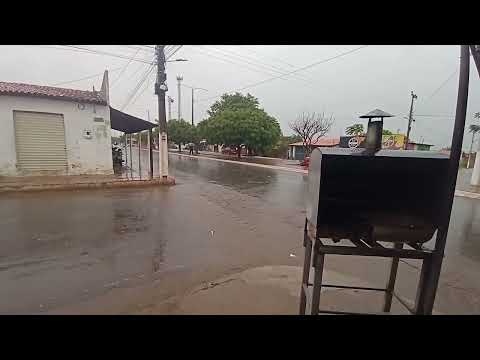 2 de dezembro um dia abençoado com uma boa chuva 38 mm em tanque do Piauí 