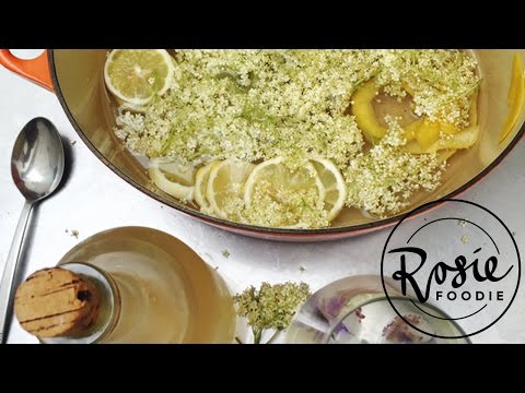 How to Make Fresh Elderflower Cordial | Rosie Foodie