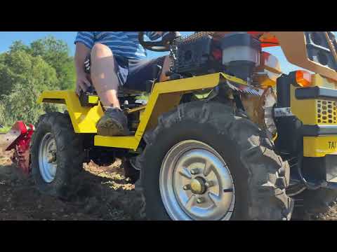 TAUROS ZX18 benzín 4x4 malotraktor s predným vývod.náhonom
