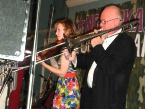 Novinka! Folskaband: Golden Khasene