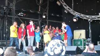Shlomo and the Vocal Orchestra vs DJ Yoda Glastonbury 2009