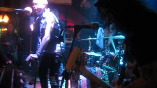 U.S. BOMBS - Warstoryville Live @ Panic Room Essen 07.12.13