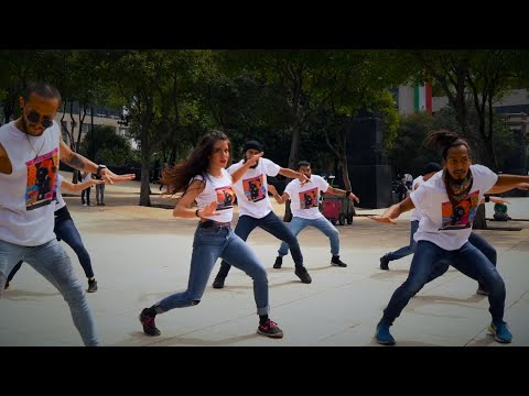 Desert Sessions - "Far East For The Trees" (A Poc A Poc flash mob in Mexico City)