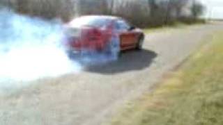 preview picture of video 'V6 Mustang Burnout'
