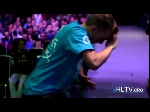 N0thing does the flashbang dance