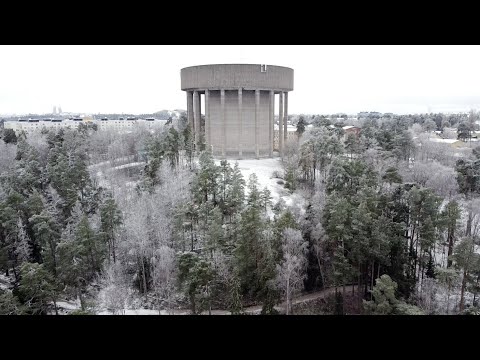 ...flying around Stocksund