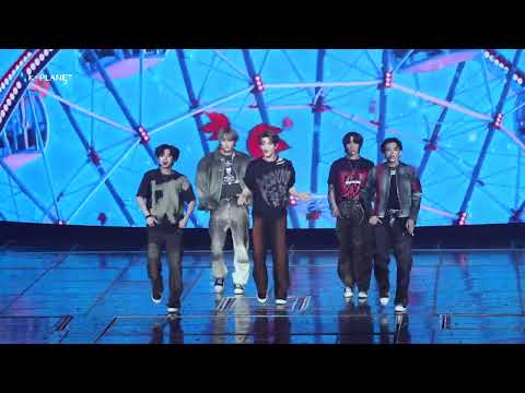 【2024 Weverse Con】TXT (투모로우바이투게더) 'Blue Hour + Magic + Deja Vu…' 4K Fancam 직캠 | 위버스콘 240615