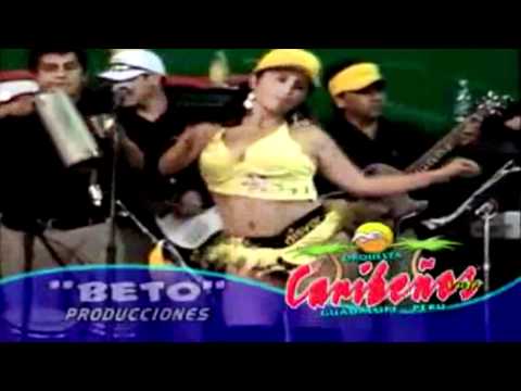 chuchaqui opacidad 90 efecto glow iluminaciones blancas  intensidad 100 II