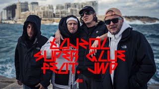 Kadr z teledysku Super Glue tekst piosenki Łajzol feat. JWP/BC