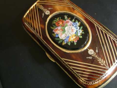 Objetos de vitrina clasicos en Joyeria de Madrid