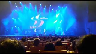 Rab ne bana di jodi - Neeraja at Salim-Sulaiman concert