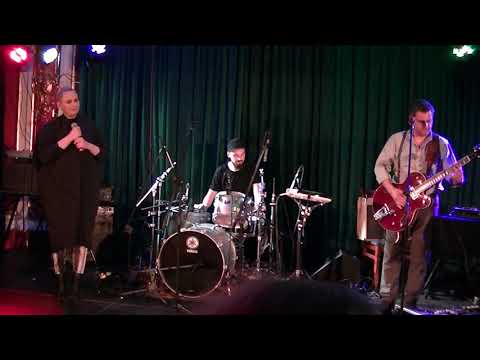 07. Banach i Nosowska - Chyba