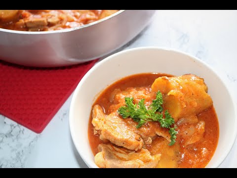 COMMENT FAIRE RAGOUT DE BANANES PLANTAINS AUX COTES DE PORC/ HOW TO COOK PLANTAINS PORK STEW