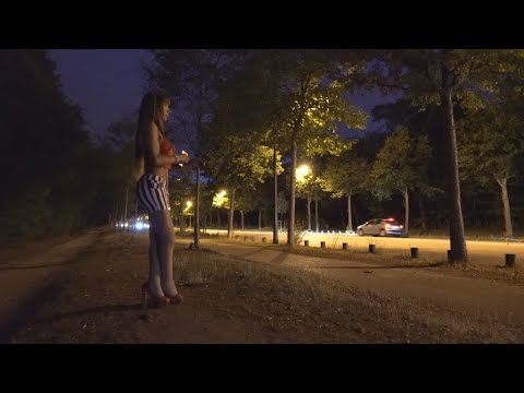 download lagu mp3 mp4 Pute De Paris, download lagu Pute De Paris gratis, unduh video klip Pute De Paris