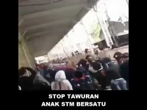 Stop tawuran,anak stm!