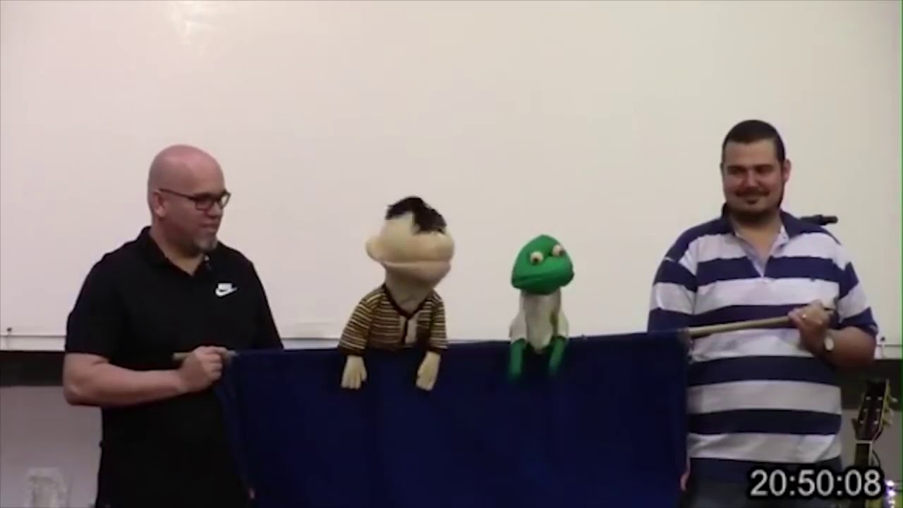 Maurão e os Bonecos (ShibuiaChan e Quariqui) - Comunidade Vida em Cristo