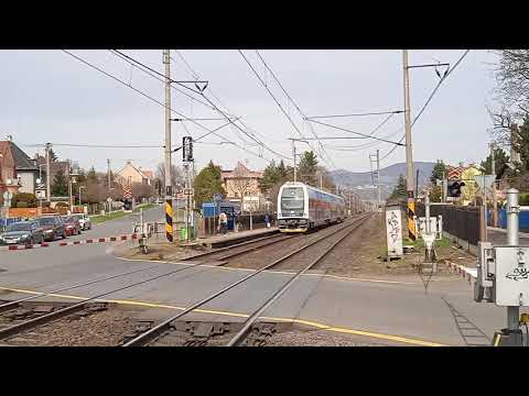 Příjezd a odjezd Od 6914 směr PRAHA MASARYKOVO NÁDRAŽÍ 471 033-1 s krásným pozdravem Lovosice Město