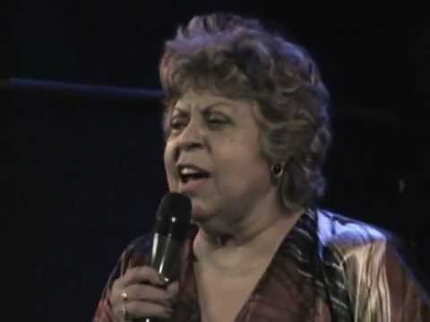 Leny Andrade - Samba de Uma Nota Só - Live