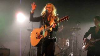 Lisa Miskovsky - Sing To Me (Live @ Palladium, Malmö 070411)
