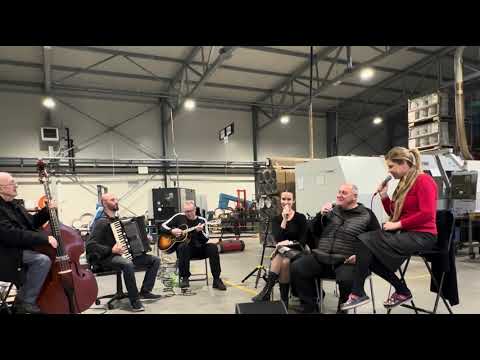 GOZDOVI V MESEČINI / DUNKLE WÄLDER (Avsenik) - Original RETRO Muzikantje /Original RETRO Oberkrainer