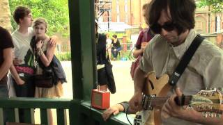 Hundred in the Hands - Tom Tom