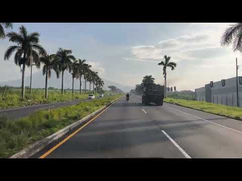 AUTO PISTA DE PALIN ESCUINTLA GUATEMALA 