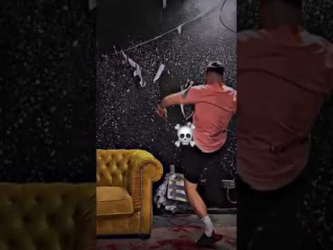 Jordan hat ein Durchbruch in die Wand gemacht 💀 #jordan #funny #clips #edit
