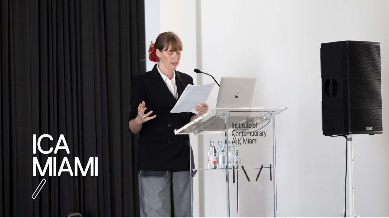 Weaving Space: Olga de Amaral and Architecture by Marie Perennès