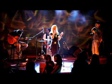 Geri Turiyska Sunset Blvd