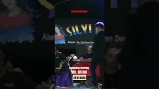 Download lagu SILVI NADA Lagu Bangbung Hideung voc Mr Ratam #jpstudiociampel #videoshorts mp3