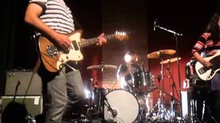 Chelsea Light Moving - Frank O'Hara Hit (Live @ Village Underground, London, 14/06/13)