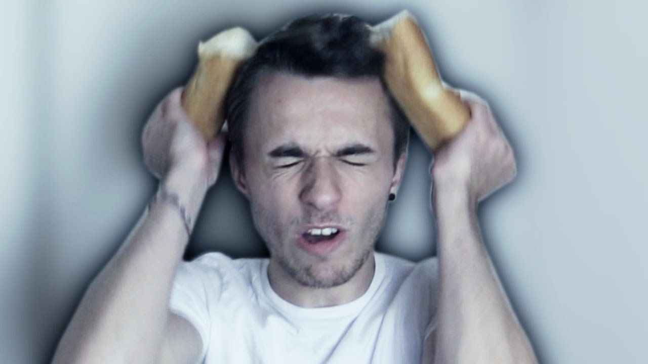 LE ICE BAGUETTE CHALLENGE ?! - Question Time 11 thumbnail