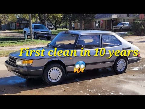 First clean of the interior on my Saab 900 turbo in 10 years 😱
