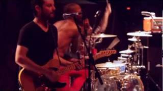 Skip The Use - Give Me Your Life (Live à la Cigale)