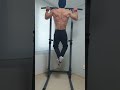 좌우대칭 완벽에 가까운 턱걸이