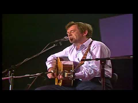 Paddy Reilly - Spancil Hill (Live at the National Stadium, Dublin, 1983)