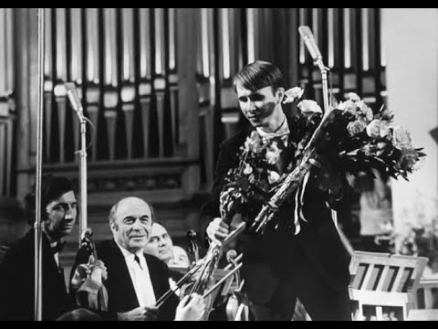 Mikhail Pletnev plays Liszt Concert Etude no. 2, 'La leggierezza' - live 1982