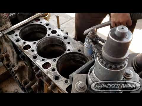 DD13 DD15 DD16 engine block machining repair resurface overhaul preparation Freightliner Cascadia