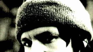 ELLIOT SMITH ::: Everything Reminds Me Of Her