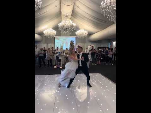 Dancing in the moonlight - Toploader - First Dance by Wedding Dance Diva Kylie & Sam