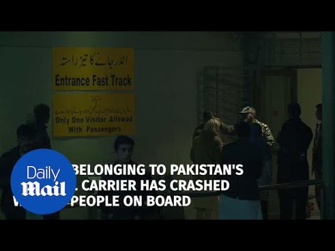 A plane crashes in Pakistan with 48 people on board - Daily Mail