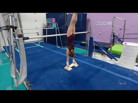 GymTactics Progressions 4: Pirouettes on Bars