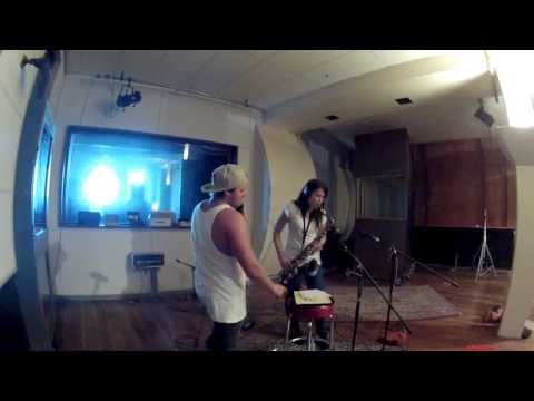 MAR HAZE - LEAVE IT TO ME (Official video)