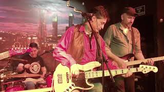 16- Tos Secret- Frío (Alarma, versión Los Secretos)