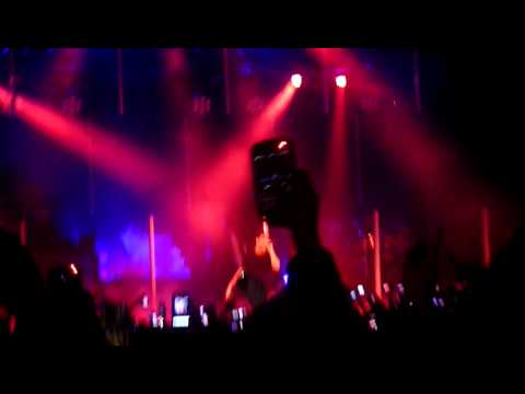 Drake and Florence Welch - Fireworks (Live @ Hammersmith Apollo, London)