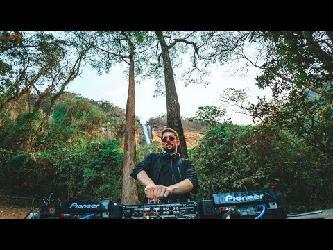 Reezer - Chasing Views #4 @ Cachoeira Conde D'Eu, Sumidouro