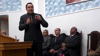 preview picture of video 'Pr. Lucas Lima Moreira  Pregando no 32° Congresso do Circulo de Oração de Serrana -SP'