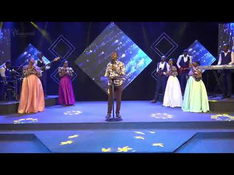 WALIWO AMANYI MU MUSAAYI.....Apostle Grace Lubega Worship session | Phaneroo Sunday 164