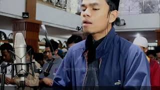 Download lagu Muzammil Hasballah (Q.S. Al Hujurat : 12) mp3 Download lagu Muzammil Hasballah (Q.S. Al Hujurat : 12) mp3