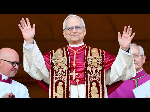 WHITE SMOKE Robert Francis Prevost leeched as pontiff Pope Leo XIV